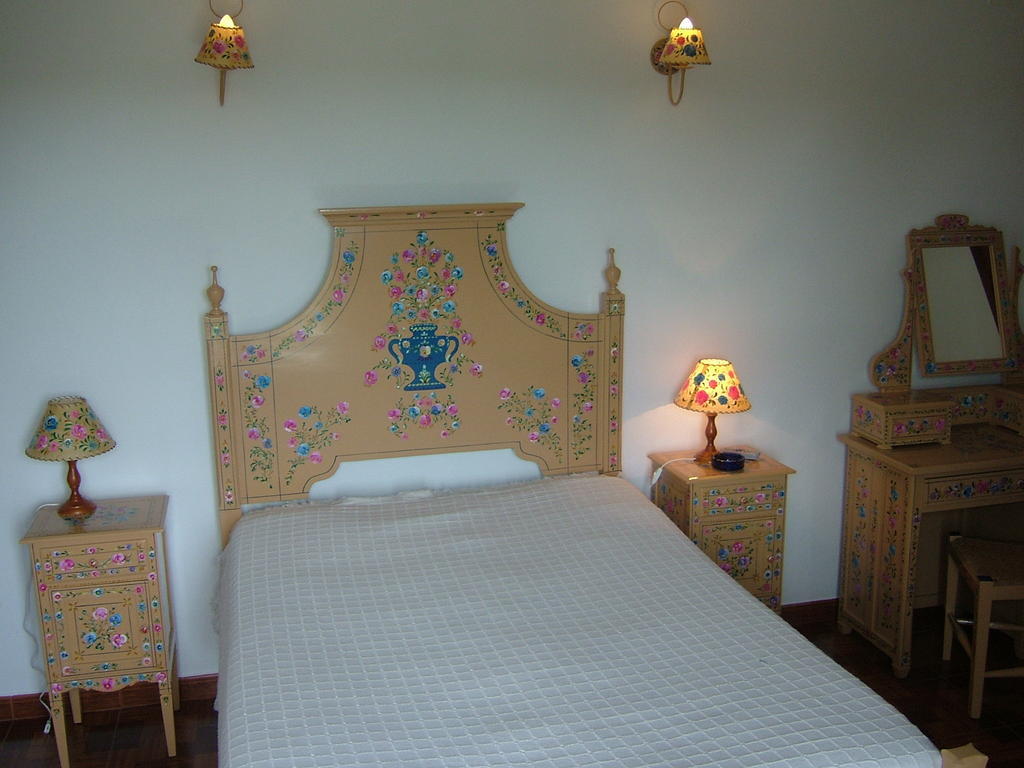 "O Viajante" Low Cost Hotel 에스트레모즈 객실 사진